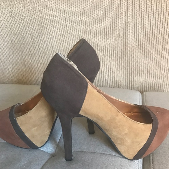 Stiletto Heels - Picture 4 of 6